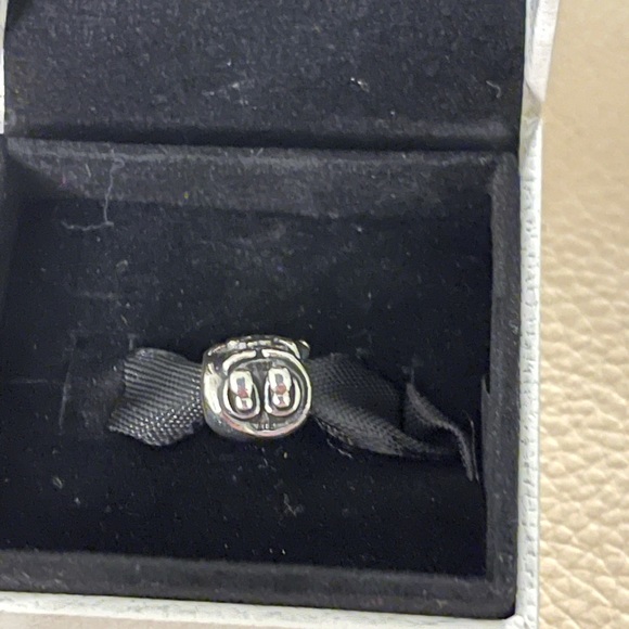 Pandora Santa charm retired in great condition, Holiday gift! - Picture 4 of 6